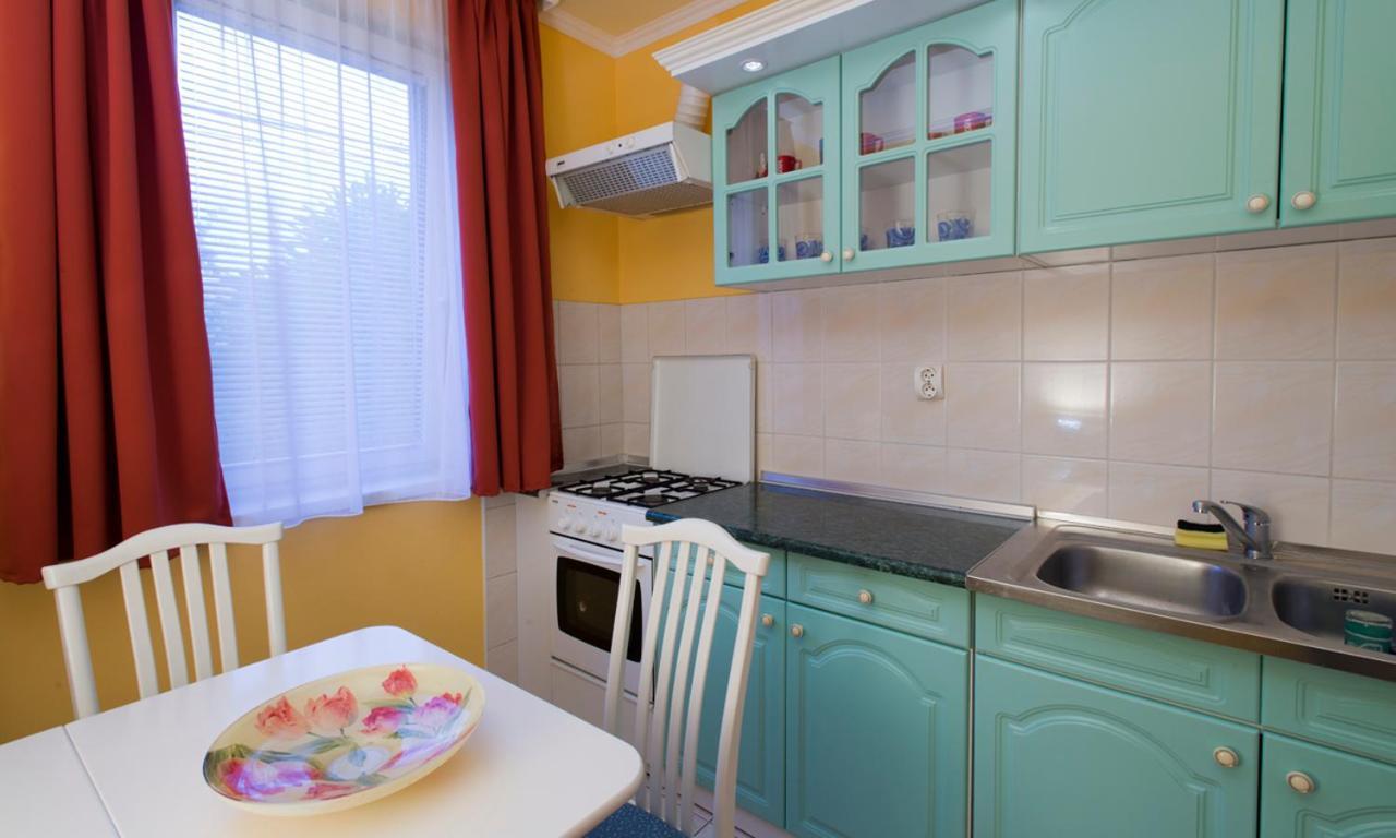Nexus Vendeghaz Szeged Aparthotel Luaran gambar