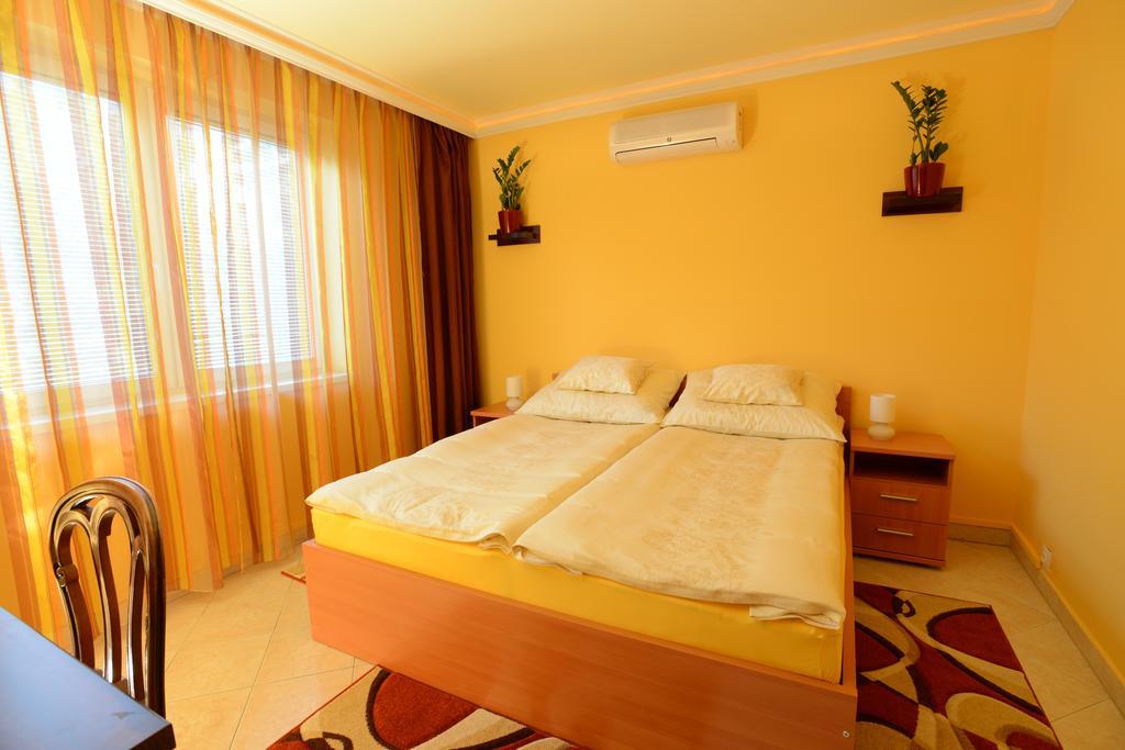 Nexus Vendeghaz Szeged Aparthotel Bilik gambar