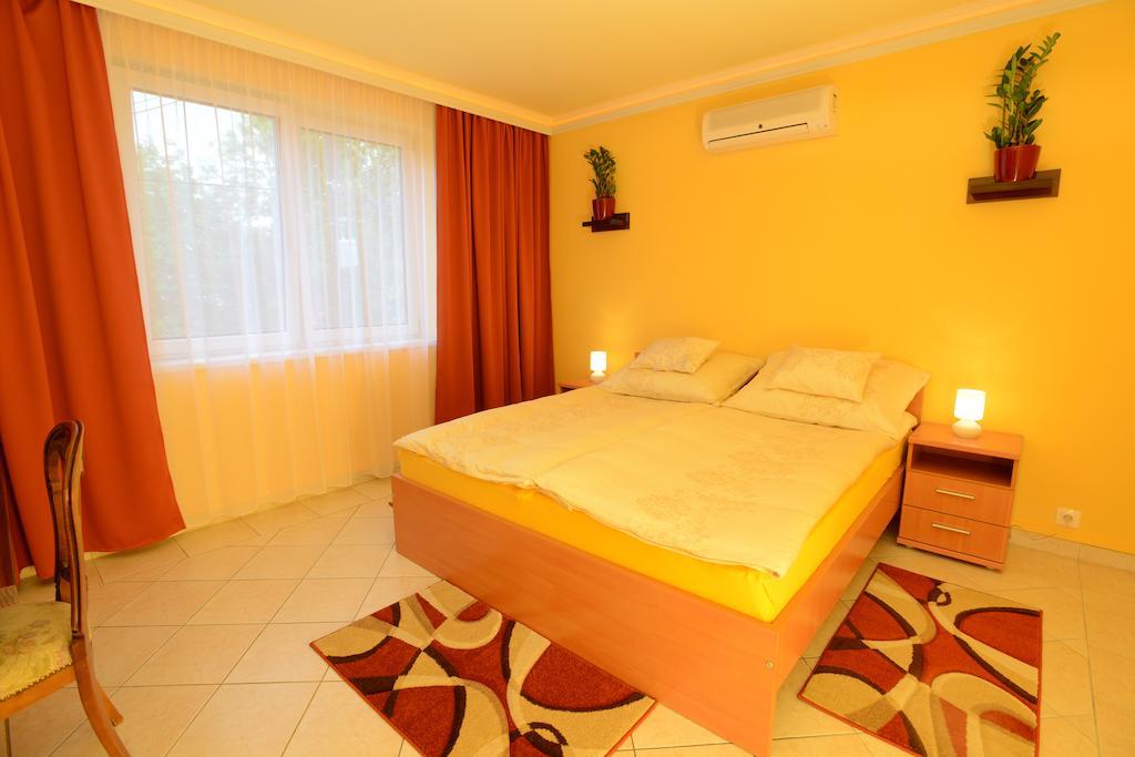 Nexus Vendeghaz Szeged Aparthotel Bilik gambar