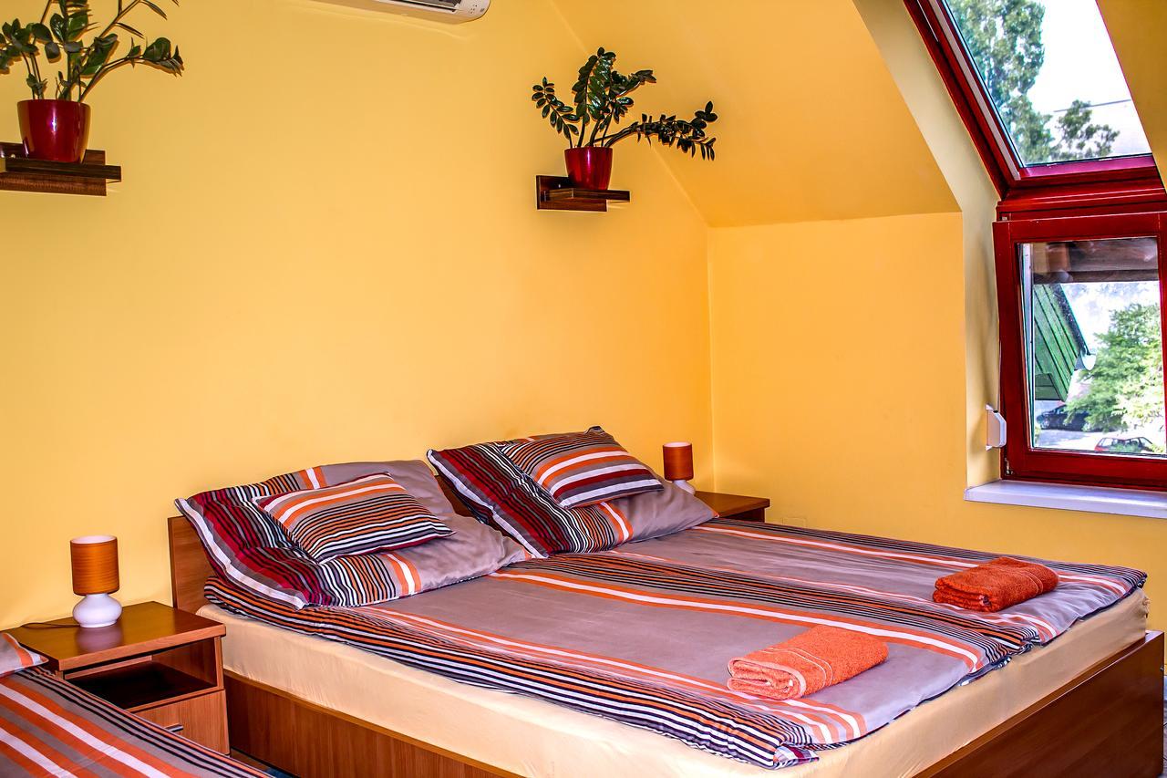 Nexus Vendeghaz Szeged Aparthotel Luaran gambar